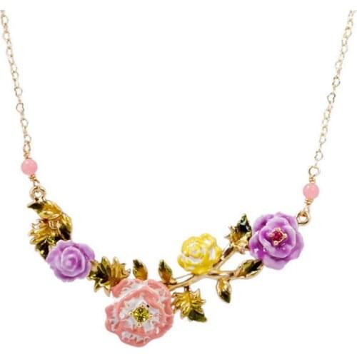 European and American Enamel Color Dripping Oil Pink Flower Womens Necklace Hand-painted Craftsmanship Fine Clavicle Chain