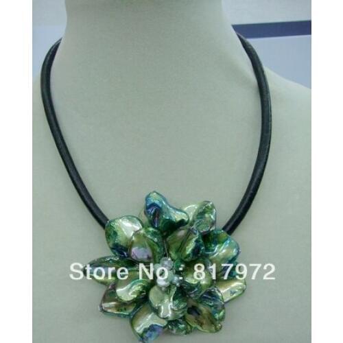 Glamour Handmade shell slice Knit Green Beautiful Flower Bib Pendant Chain Necklace Chunky Hide Rope Gift