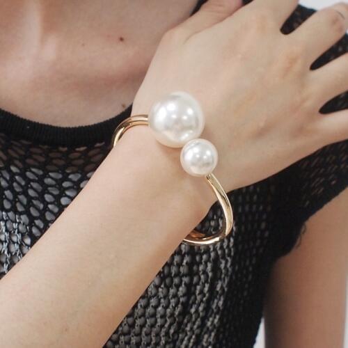 UKMOC Romantic Alloy Imitation Pearls Bracelets Fashion Accessories Dress Metal Cuff Bangles For Women Charm Jewelry