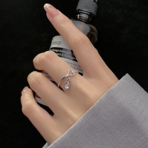 BrillianKorean Fashion New Fashion Hollow Love Heart Shaped Water Drop Tassel Ring Female Wedding Dating Jewelry Giftdecorations