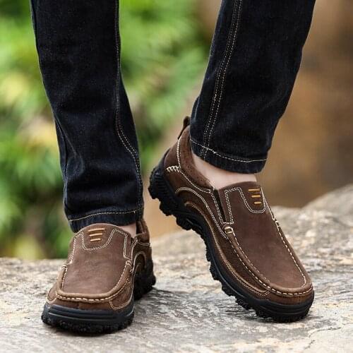 2021Luxury Men Casual Genuine Leather Casual ShoesFlat Loafers Breathable Leather Sneakers Male Lighthite Sports Running Shoes