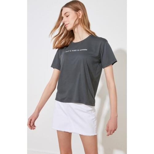 Trendyol Printed Semi-Fitted Knitted T-Shirt TWOSS20TS0207