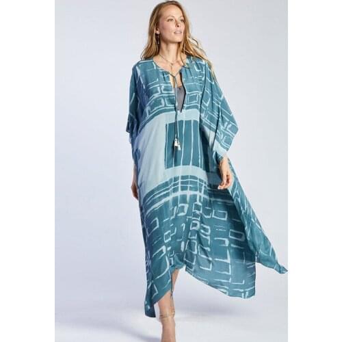 2020 Plus Size Bikini Cover-ups Sexy Bats Sleeve Kaftan Robe Loose Summer Beach Dress Women Beach Wear Swim Suit Cover Up Q1150