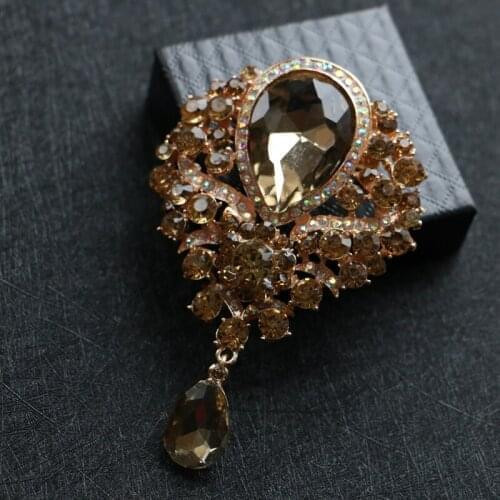 New Free Ship fashion casual Mens headwear Brooch diamond brooches suit Vintage Brooch Lapel Pin Badge accessories headdress