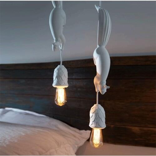 Resin Squirrel Pendant Lamps Hanging Wall Living Room Light American Country Home E27 Bulb Luminaria Luces Decor