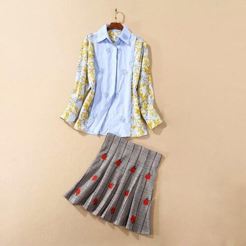 2021 High-quality latest designer runway womens Long sleeve Embroidery striped shirt Plaid skirt set