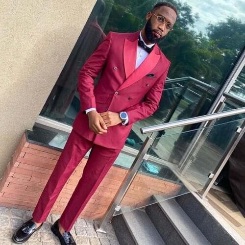 Double Breasted Red Groomsmen Tuxedos Peaked Lapel Slim Fit Mens Wedding Suits Fashion Clothings
