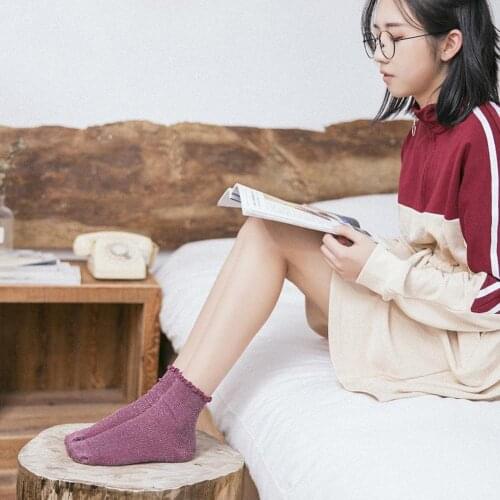 70% Hot Sell Fashion Women Solid Color Glitter Ribbed Breathable Cotton Middle Tube Socks