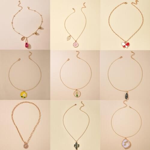 Tocona Charming Cactus Leaf Pendant Necklace for Women Trendy Shiny Rhinestone Gold Color Alloy Metal Geometric Jewelry Gift