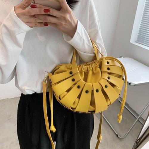 Fashion Handbags for Women 2021 New Product Shoulder Bag Woven Shell Design Bucket Crossbody Bags for Ladies Girls