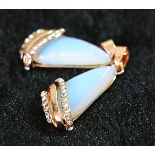 2 Colors Color Crystal Rhinestone Teardrop Opal Pendant Fashion Charms Women Wholesale Price Elegant Party Gifts Jewelry B874