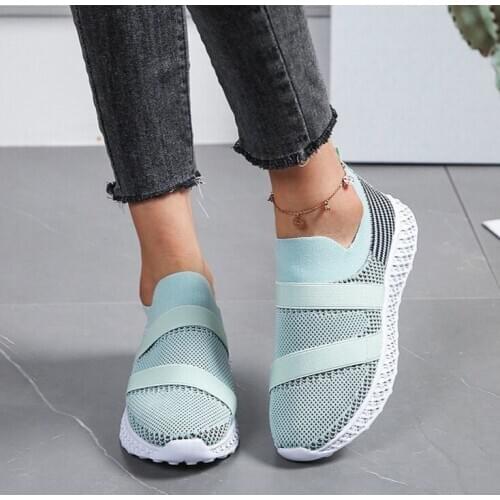 Women Flat Shoes Knit Woman Casual Slip On Vulcanized Shoes Female Mesh Soft Breathable Womens Footwear For Ladies Sneaker