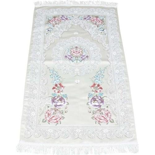 Lace 01 Lined Prayer Rug