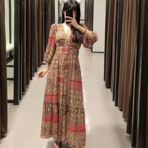 2021 autumn womens new style V-neck long-sleeved French big skirt with waist and thin paisley print long dress