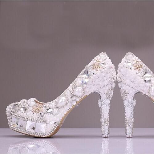 2018 Sparkling White Pearl Women Banquet Shoes Crystal Bridal Wedding Shoes Pageant Evening Shoes Festival Party Prom High Heels