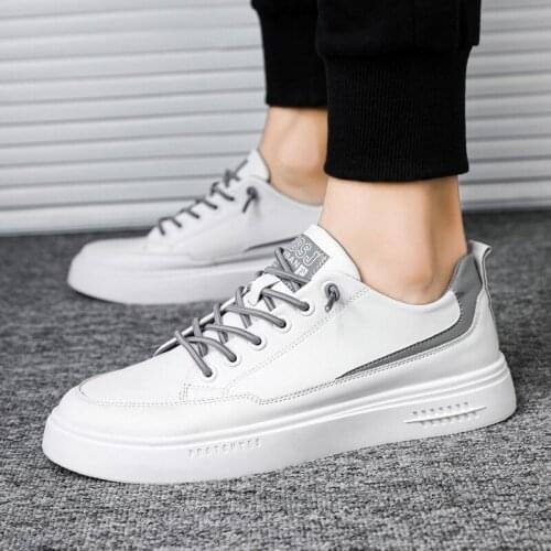Mens Shoes White Casual Leather Shoes Men Non-slip Flat Shoes Breathable Men Casual Sports Shoes All-match Trendy Shoes