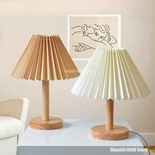 Korean Retro Pleated Solid Wood Table Lamp Home Deco Nightstand Lamp Study Reading Table Lamps Living Room Decorative Lighting
