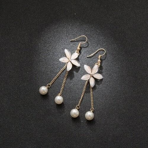 Pearl Crystal Flower Earrings Fashion Korean Drop Earrings Wild Chain Pendant Womens Earrings for Women Party Jewelry Gifts