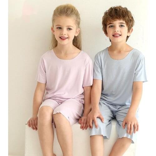 Mikrdoo Clothes For A Family Photo Shoot