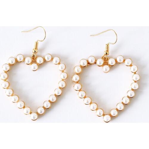 Punk 2020 New Fashion Earrings Harajuku Soft Sprout Retro Geometric Peach Sweet Pearl Lady Earrings Wholesale Sales