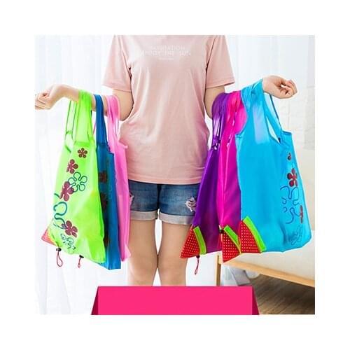 Women Shopping Bags 2019 Hot Creative Environmental Storage Bag Handbag Strawberry Foldable Reusable Grocery Nylon Eco Tote Bag