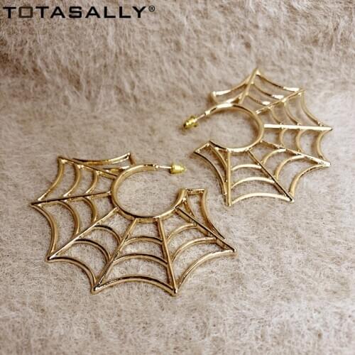 TOTASALLY Fashion Chic Earrings Women Star Hyperbole Earrings Golden Alloy Spider Web Hoop Earrings Lady Party Jewelry Dropship