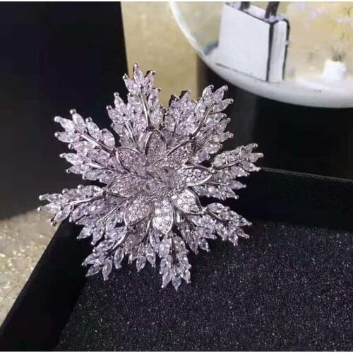 Fashion Jewelry Vintage Camellia Flower Style Snowflake Brooch Sweater Brooche Flower Pearl Fashon Camellia Brooches
