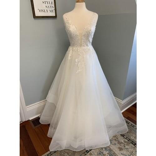 V Neck Sheer Illusion Lace Appliques Custom Made Vestido De Noiva Renda Vintage Plus Size Wedding Dress