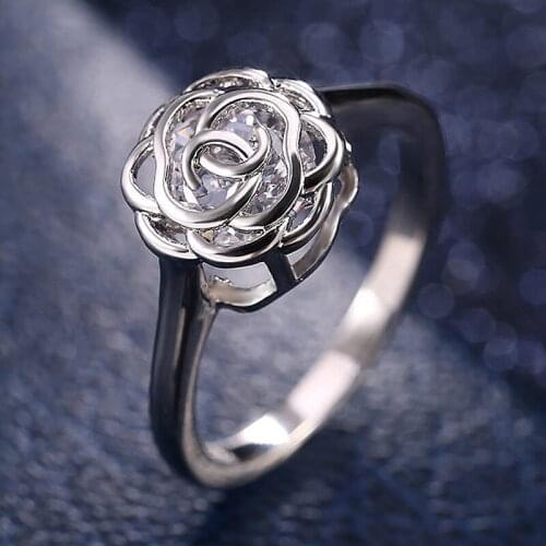 USTAR Hollow out Flower CZ Stone wedding rings for women fashion jewelry big Cubic Zirconia engagement rings female anel gift