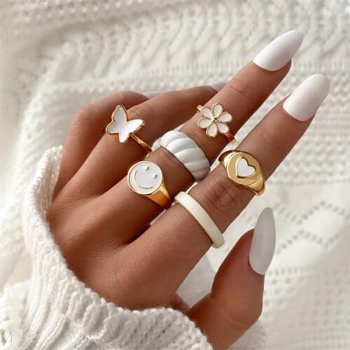 Sindlan White Rings