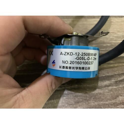 Changchun Yu Heng servo motor with magnetic encoder A-ZKD-12-50BM / 4P-G05L-D-0.19m new original A-ZKD-12-50BM 4P-G05L-D