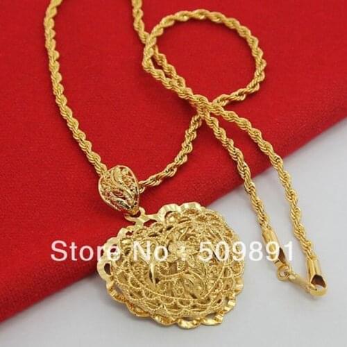 NE1517 New Fashion Love Necklace Gold Vacuum Plating With 4mm Twisted Chain For Women Anniversary Gifts (Pendant:3.6x4cm)