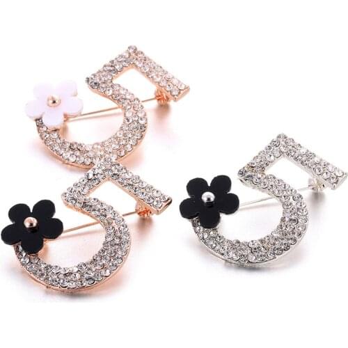 BLUELANS Women Fashion Number 5 Flower Rhinestone Brooch Pin Clothes Badge Jewelry Gift kleding accesoires customize brooch pin