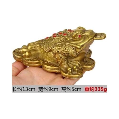 Effective amulets on family and desk bring good luck, good fortune, good fortune, refined bronze statue of golden cicada