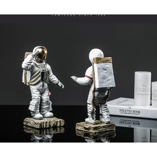 Astronaut Astronaut Model Nordic Wine Cabinet Soft Decorations Arts and Crafts Creative home Living room decoration