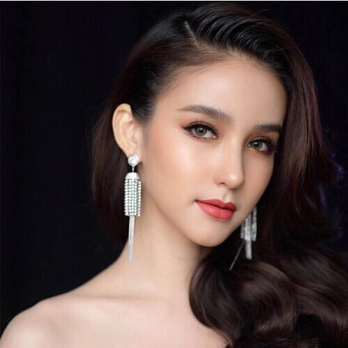 Shining Long Cylindrical Pendants Earrings Woman Fashion Rhinestone Korean Charm Model Womens jewelry earrings