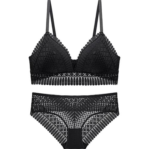 2020 New Sexy French Lace Wireless Thin Bra and Panty Set Bralette Vintage Underwear Comfortable Breathable Women Lingerie