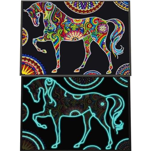 Night Luminous Diamond Painting Horse Picture Painting By Diamond Handmade Decoration Hobbies And Handicraft for Living Room