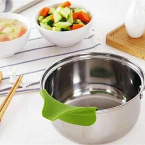 Silicone Pour Soup Anti-spill Deflector Soup Funnel Kitchen Gadgets Tool J2Y