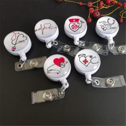 Hot Sales 1 Piece Retractable Nurse Badge Reel Clip Cartoon Heart Stethoscope Doctor Student Name Tag ID Card Badge Holder