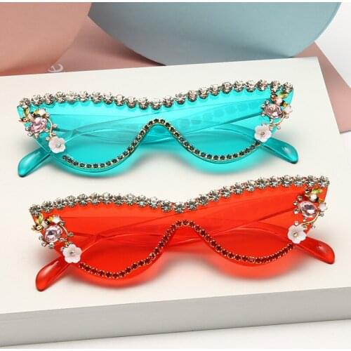 2021 Women Cat Eye Rhinestone Sunglasses Trendy Diamond UV400 Lenses Glasses