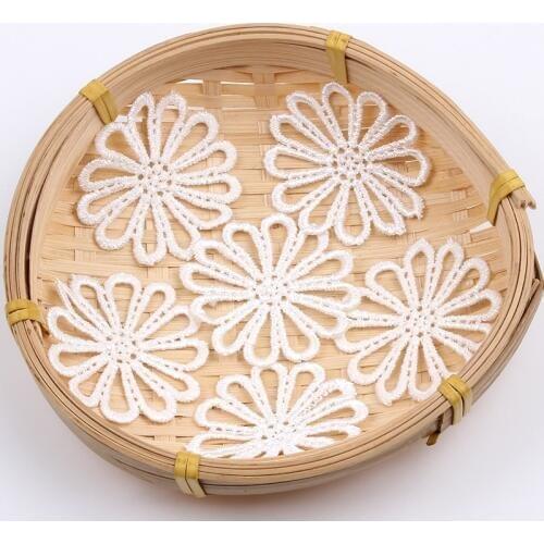 30pcs/lot 5cm Flower Applique Mesh Trims for Garment Accessories Decoration DIY Handmade Sew On Guipure Lace Fabric