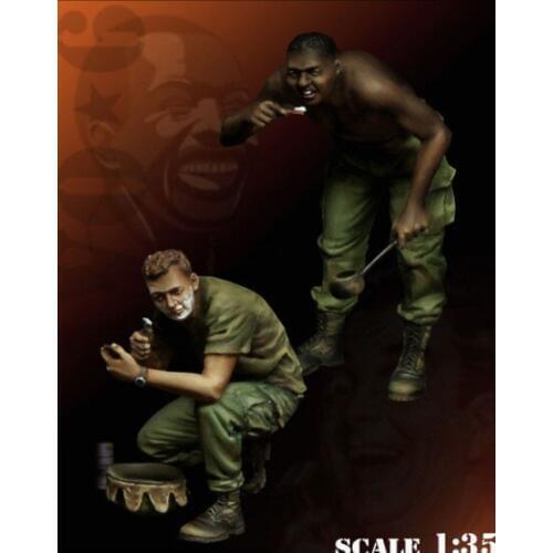 1/35 Scale Vietnam War American Shave and Brush 2 People Unpainted Miniatures Resin Model Kit figure Free Shipping