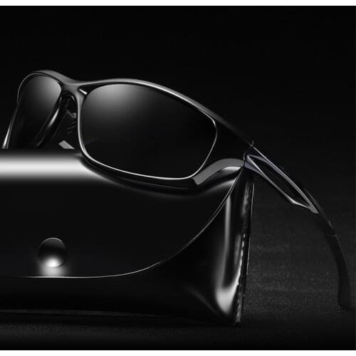 2020 New Luxury Polarized Sunglasses Mens Driving Shades Male Sun Glasses Vintage Driving Travel Fishing Classic Sun Glasses