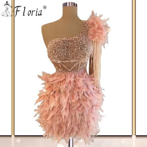 Sexy Pink Feathers Cocktail Dresses Mini Short Evening Prom Dress 2020 Beads Formal Graduation Party Gowns De Soiree Curto Vest