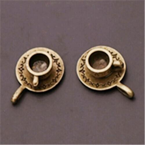 4pcs Antique Bronze Color Coffee Mug And Saucer charms Alloy Pendants Necklace Bracelets DIY Retro Jewelery Findings A982