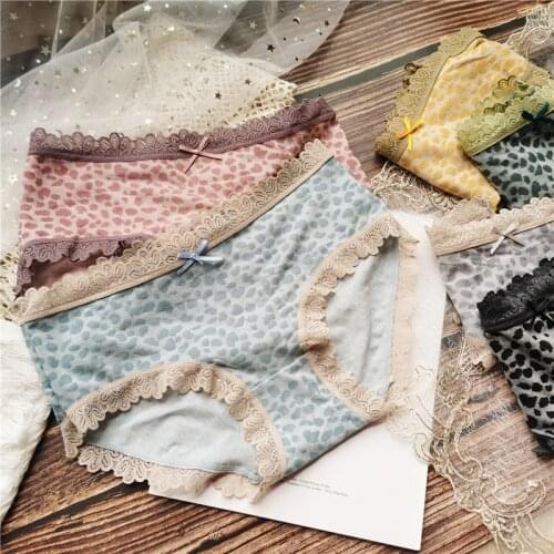 Leopard Womens Underwear Sexy Lingerie Comfortable Coast Lace Middle Waist Panties Sexy Sports Seamless Soft Brief Female Tanga