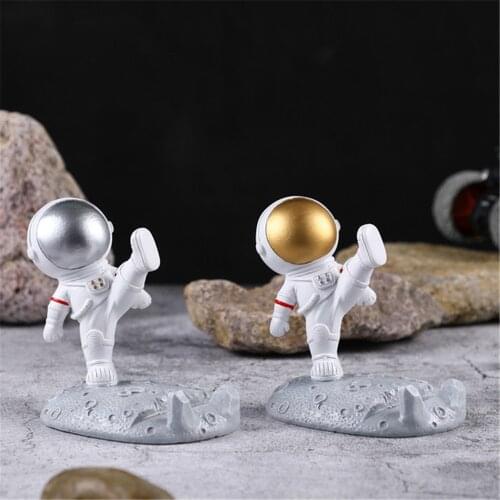 Astronaut Spaceman Statue Art Crafts Figurine Abstract Sculpture Home Office Desktop Decoration Car Decor Ornament Gift