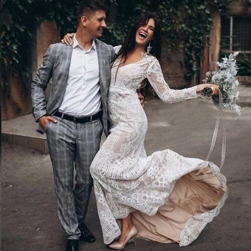 V Neckline Long Sleeves Lace Wedding Dresses Country Rustic Sweep Train Backless Plus Size Mermaid Bridal Gowns CUSTOM MADE
