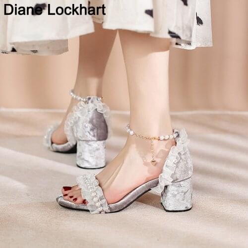 Retro Velvet Pearl Chain Sandals Chunky High Heels Summer Women Ankle Strap Slingback Sandal Banquet Dress Shoes Sandales Femmes